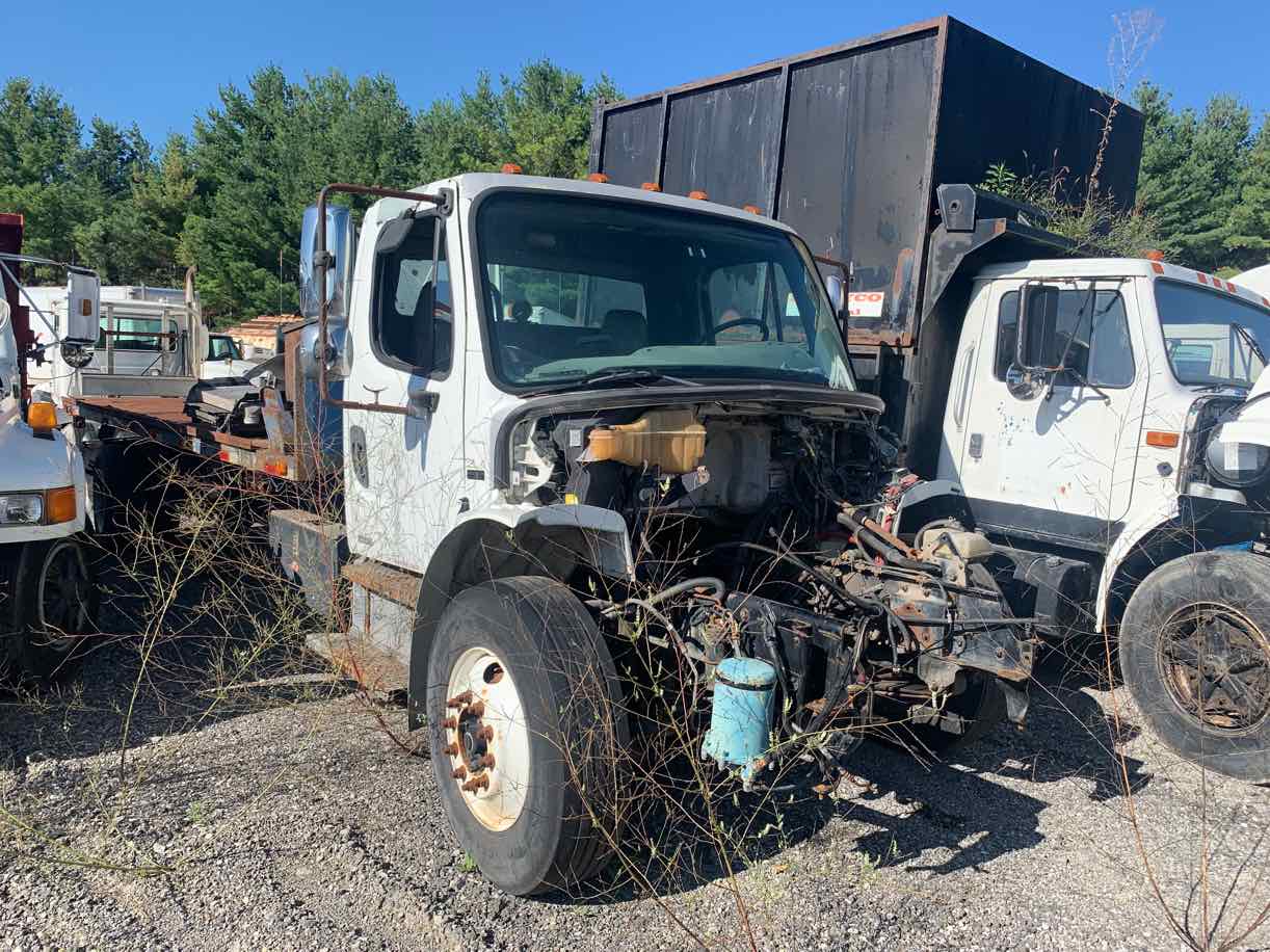 . Freightliner M2, 2007, *parting out, Engine SOLD, AT-AB, 24.5ft Flatbed, 98in W, NE8c#8374