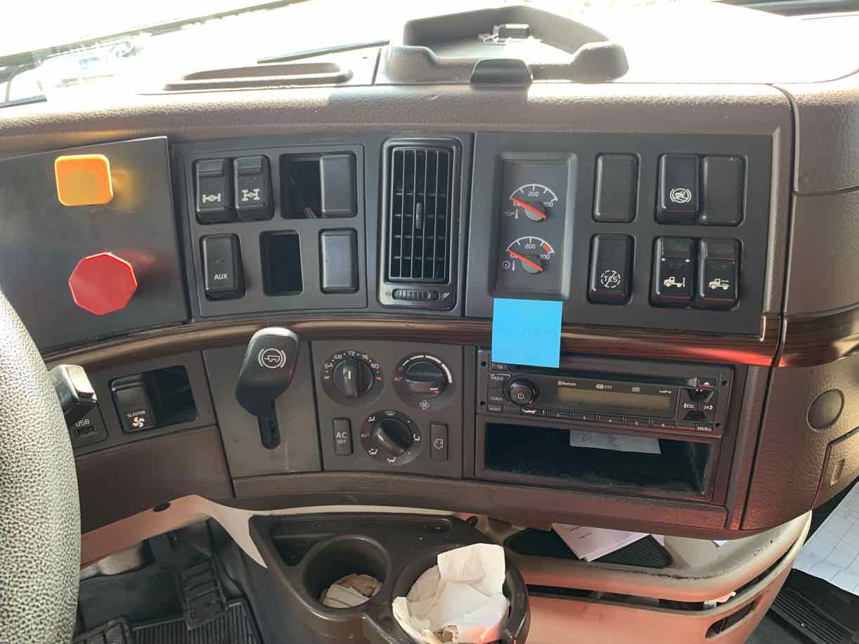 . Volvo VNL, 2013, 12.8L D13, AutoT-AirB, 6x4 Sleeper Tractor, blue, NE4c#1875 - Image 11