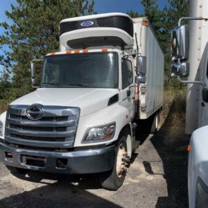 . Hino 268, 2017, 7.6L, AutoT-HydrB, 18ft Reefer, 82in +S D, Carrier Supra S6, TG, NE9e#8273