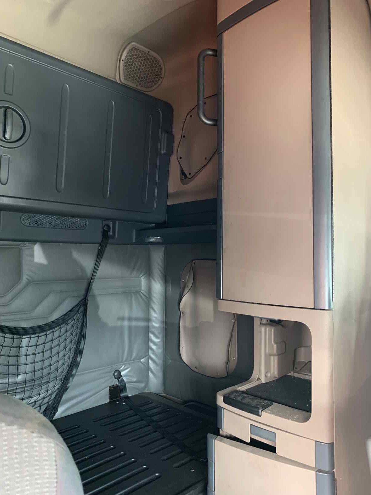 . Freightliner Cascadia, 2017, DD15 14.8L, AT-AB, 6x4 Sleeper Tractor, NE3c#7412 - Image 15