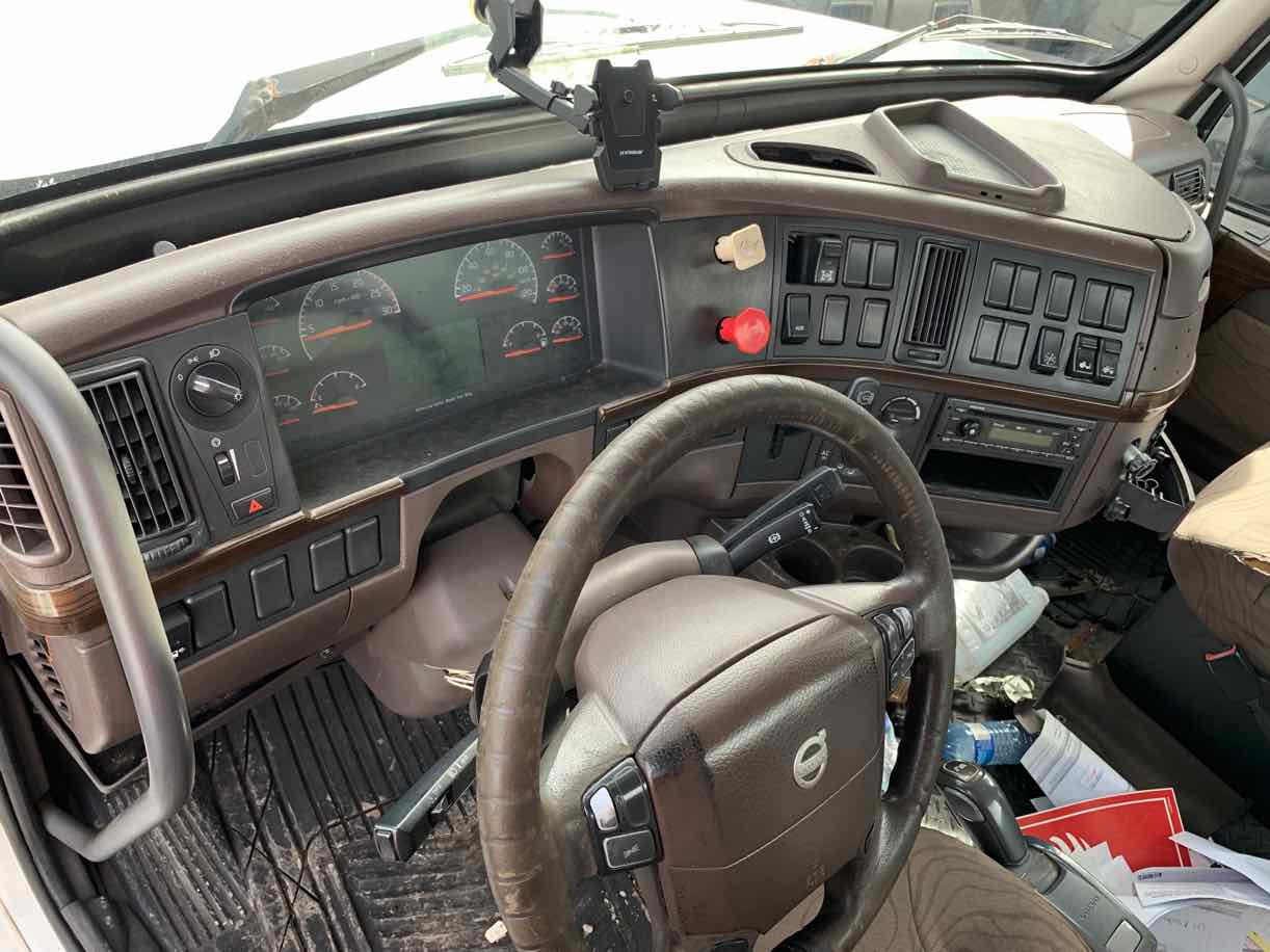 . Volvo VNL, 2013, 12.8L D13, AT-AB, 6x4 Daycab Tractor, NE3c#4798 - Image 9
