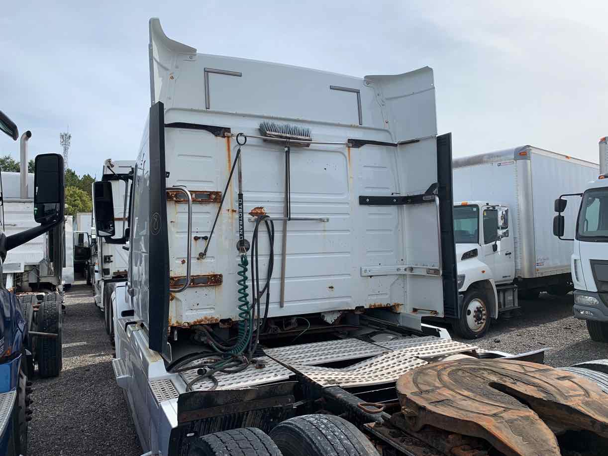. Volvo VNL, 2014, 12.8L D13, AT-AB, 6x4 Sleeper Tractor, NE3c#9321 - Image 3