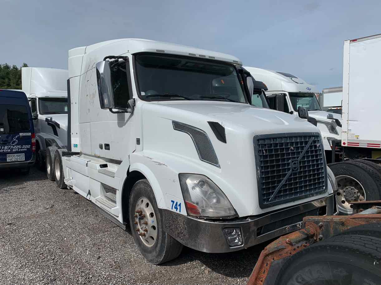 . Volvo VNL, 2014, 12.8L D13, AT-AB, 6x4 Sleeper Tractor, NE3c#9321 - Image 2
