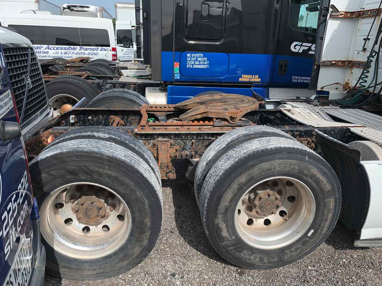 . Volvo VNL, 2014, 12.8L D13, AT-AB, 6x4 Sleeper Tractor, NE3c#9321 - Image 8
