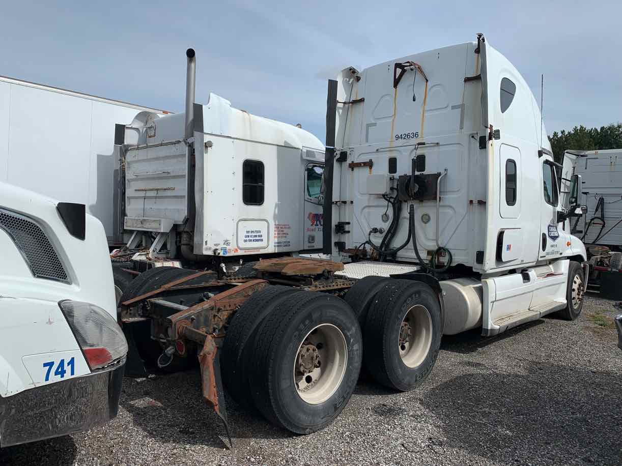 . Freightliner Cascadia, 2011, 14.8L DD15, AT-AB, 6x4 Sleeper Tractor, NE3c#5625 - Image 6