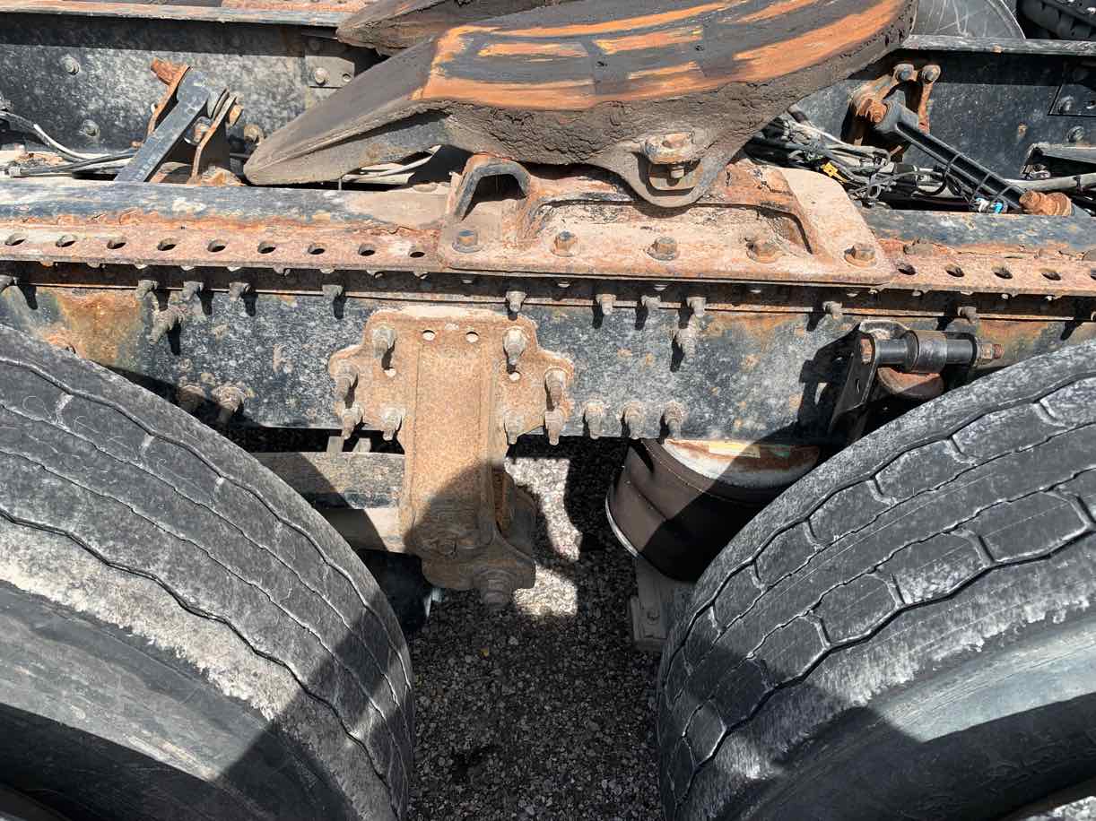 . Volvo VNL, 2014, 12.8L D13, AT-AB, 6x4 Sleeper Tractor, NE3c#1912 - Image 7