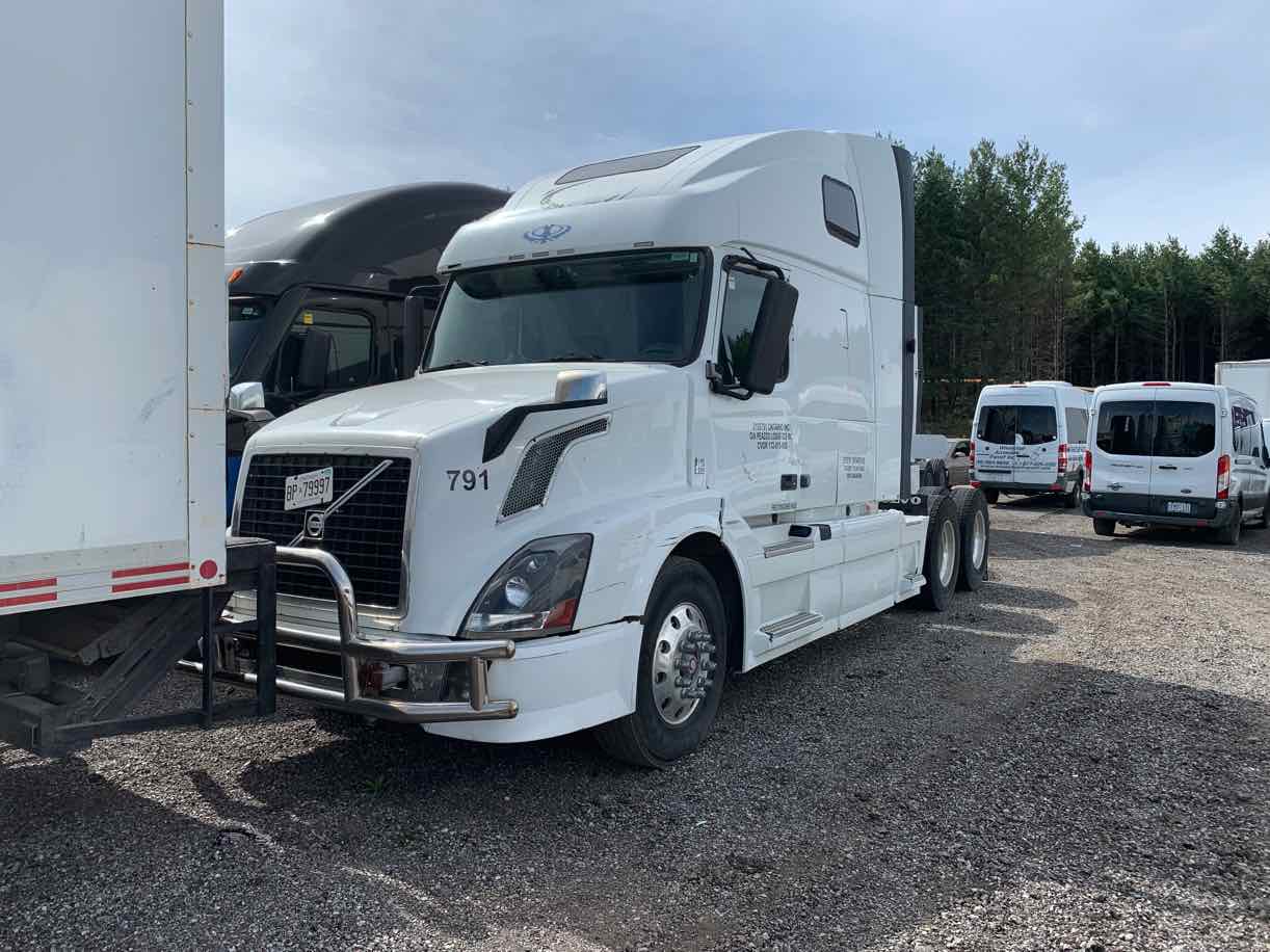 . Volvo VNL, 2012, 12.8L D13, MT-AB, 6x4 Sleeper Tractor, NE3c#5894