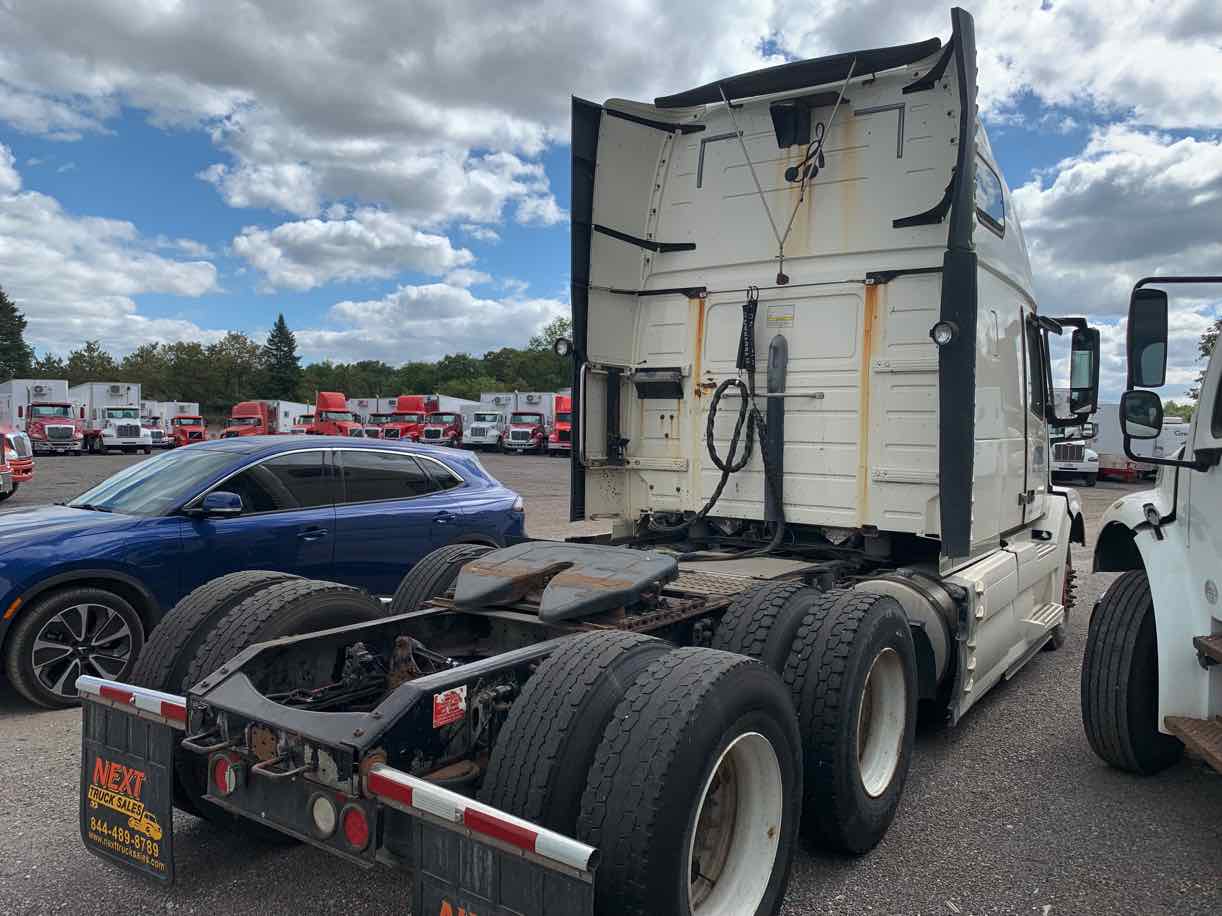 . Volvo VNL, 2016, 12.8L D13, AT-AB, 6x4 Sleeper Tractor, NE2w#7473 - Image 4